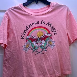 Cute cropped graphic t